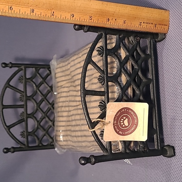 Boyds Bears Cast Iron Bear Doll Bed With Matress - Picture 6 of 12